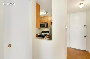 350 W 50th St, New York City, NY 10019 - Photo 5