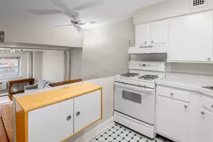 211 Thompson St, New York City, NY 10012 - Photo 9