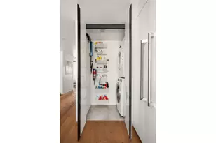 310 E 51st St, New York City, NY 10022 - Photo 11
