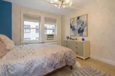 321 E 43rd Street #905, New York City, NY 10017 - Photo 13