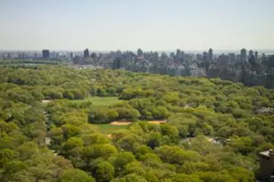 301 W 57th St, New York City, NY 10019 - Photo 3