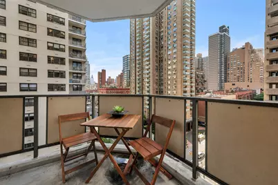 301 E 87th Street #9D, New York City, NY 10128 - Photo 3