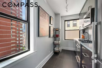 457 W 57th Street #1102, New York City, NY 10019 - Photo 5