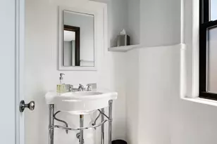 457 W 57th St, New York City, NY 10019 - Photo 7