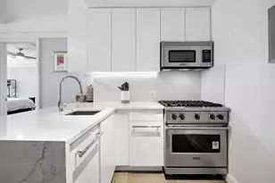 235 W 102nd St, New York City, NY 10025 - Photo 3