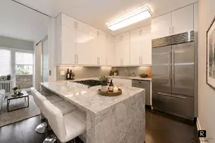 58 W 58th St, New York City, NY 10019 - Photo 5