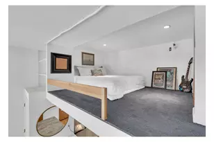 128 W 78th St, New York City, NY 10024 - Photo 3