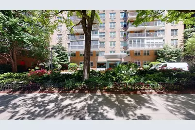 303 W 66th Street #9-DE, New York City, NY 10023 - Photo 25