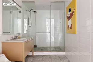 310 E 53rd St, New York City, NY 10022 - Photo 9