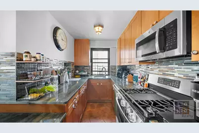 387 Grand Street #K1107, New York, NY 10002 - Photo 5