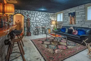 52-04 Redfield St, New York City, NY 11362 - Photo 15