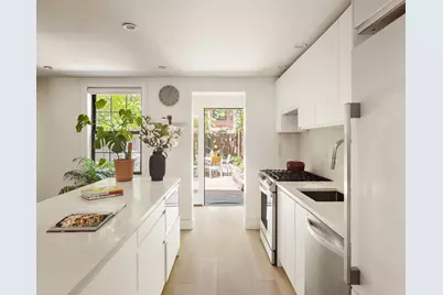 457 Lexington Avenue, New York City, NY 11221 - Photo 3