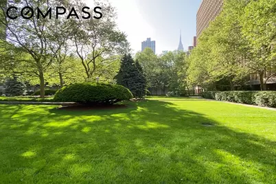 300 E 33rd Street #9M, New York City, NY 10016 - Photo 11