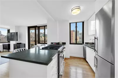 1438 3rd Avenue #12A, New York City, NY 10028 - Photo 3