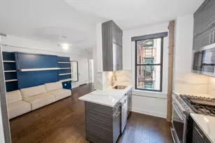130 W 16th St, New York City, NY 10011 - Photo 3
