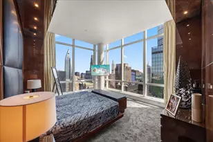 230 W 56th St, New York City, NY 10019 - Photo 5