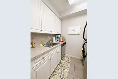 337 W 43rd Street #6B, New York City, NY 10036 - Photo 5