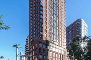 200 E 95th St, New York City, NY 10128 - Photo 17
