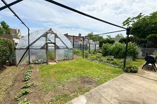 45-11 156th St, New York City, NY 11355 - Photo 19