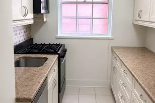 400 E 85th St, New York City, NY 10028 - Photo 3