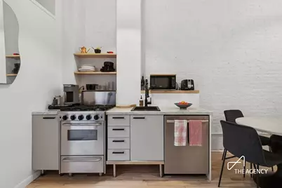 39 E 12th Street #310, New York City, NY 10003 - Photo 3