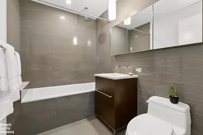 58 Metropolitan Avenue #2D, New York City, NY 11249 - Photo 9