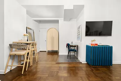 235 E 73rd Street #1G, New York City, NY 10021 - Photo 3