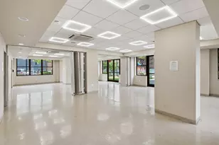 208 E Broadway, New York City, NY 10002 - Photo 19