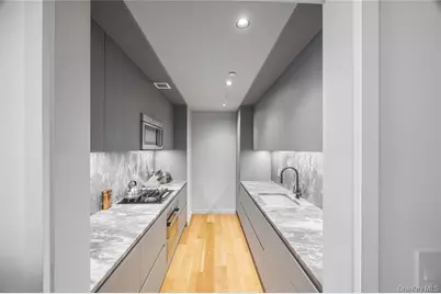 547 W 47th Street #509, New York City, NY 10036 - Photo 7