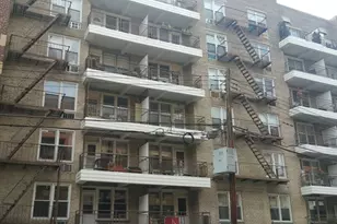 30-44 29th St, New York City, NY 11102 - Photo 7