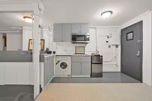 21 Bleecker St, New York City, NY 10012 - Photo 3