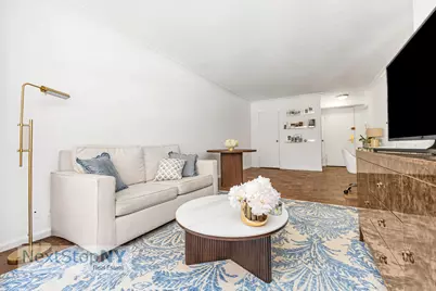200 E 74th Street #3G, New York City, NY 10021 - Photo 3