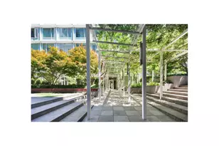 311 W Broadway, New York City, NY 10013 - Photo 13