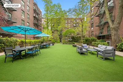 626 Washington Street #5A, New York City, NY 10014 - Photo 9