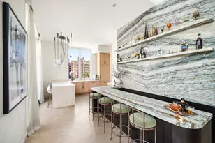 43 W 64th St, New York City, NY 10023 - Photo 9
