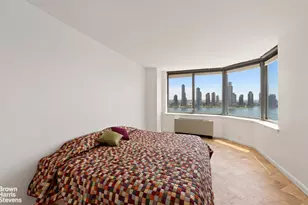 415 E 37th St, New York City, NY 10016 - Photo 11