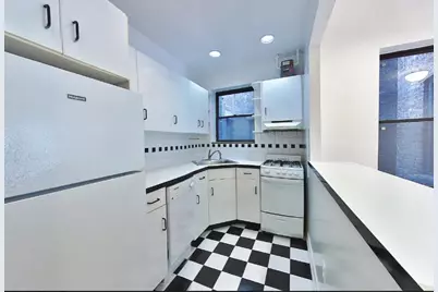 157 E 89th Street #4FE, New York City, NY 10128 - Photo 3