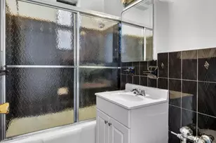2680 E 19th St, New York City, NY 11235 - Photo 11