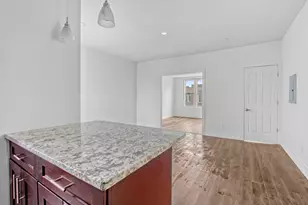 327 Midwood St, New York City, NY 11225 - Photo 9