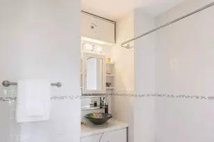 222 E 71st St, New York City, NY 10021 - Photo 5