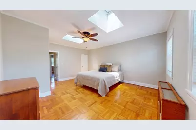 2042 Gerritsen Avenue, New York City, NY 11229 - Photo 15