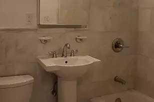 352 E 89th St, New York City, NY 10128 - Photo 5