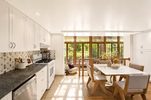 437 W 43rd St, New York City, NY 10036 - Photo 5