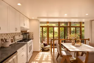 437 W 43rd St, New York City, NY 10036 - Photo 3