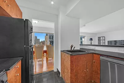 333 E 46th Street #18A, New York City, NY 10017 - Photo 9