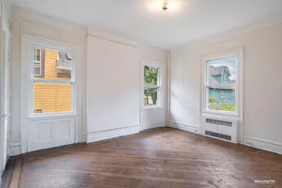 502 E 17th Street, New York City, NY 11226 - Photo 15