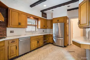 502 E 17th St, New York City, NY 11226 - Photo 7