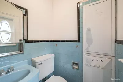 502 E 17th Street, New York City, NY 11226 - Photo 17