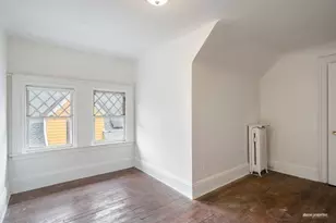 502 E 17th St, New York City, NY 11226 - Photo 19