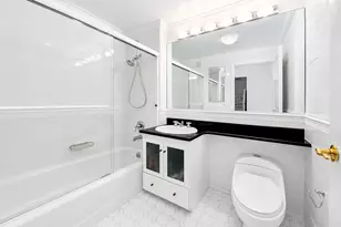 400 E 90th St, New York, NY 10128 - Photo 7